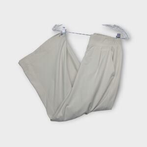 Womens Athleta Khaki Baggy Capris Pants Size 0